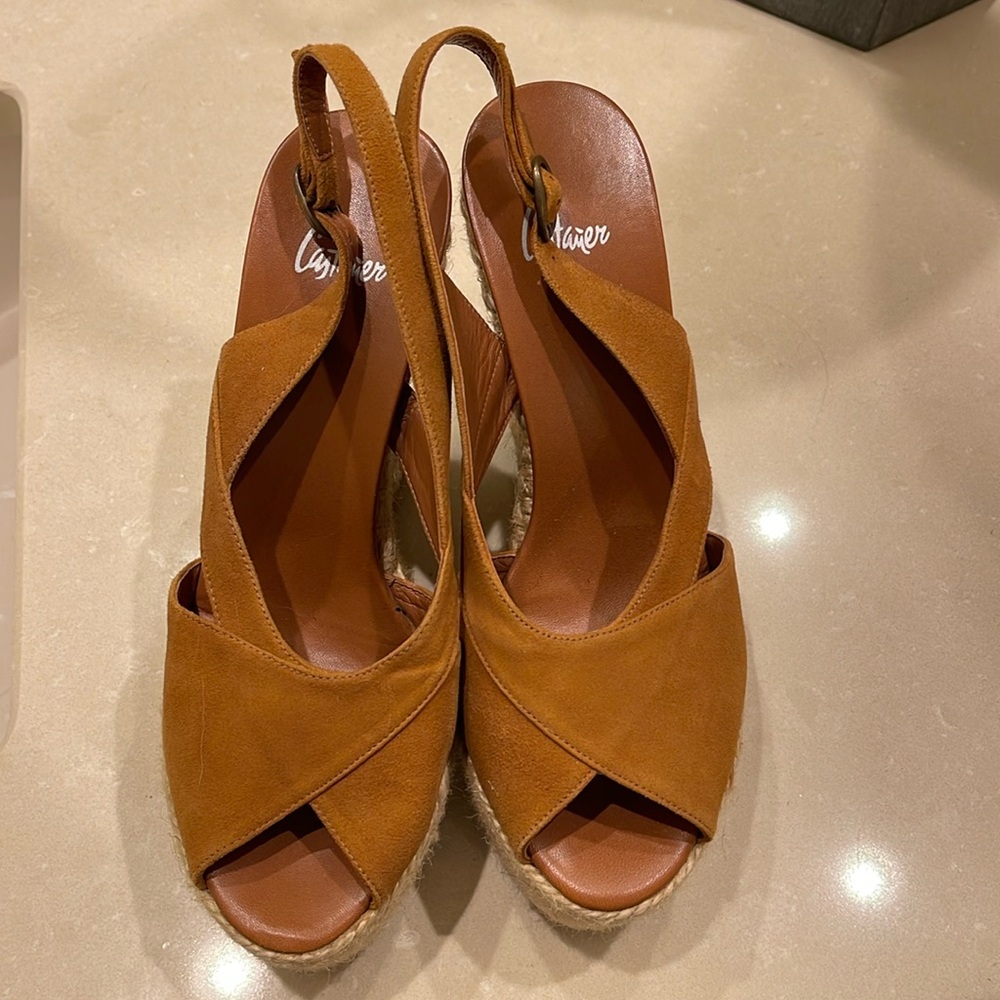 Brand New Castaner Wedge
